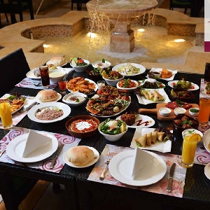 أشهى الأكلات الشرقية واللبنانية…