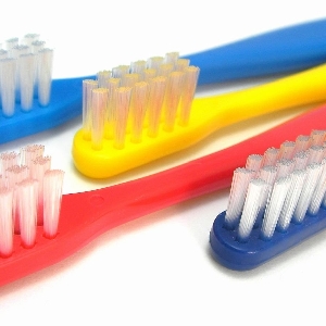 tooth brush - hot offers - Drug Center Pharmacy-…